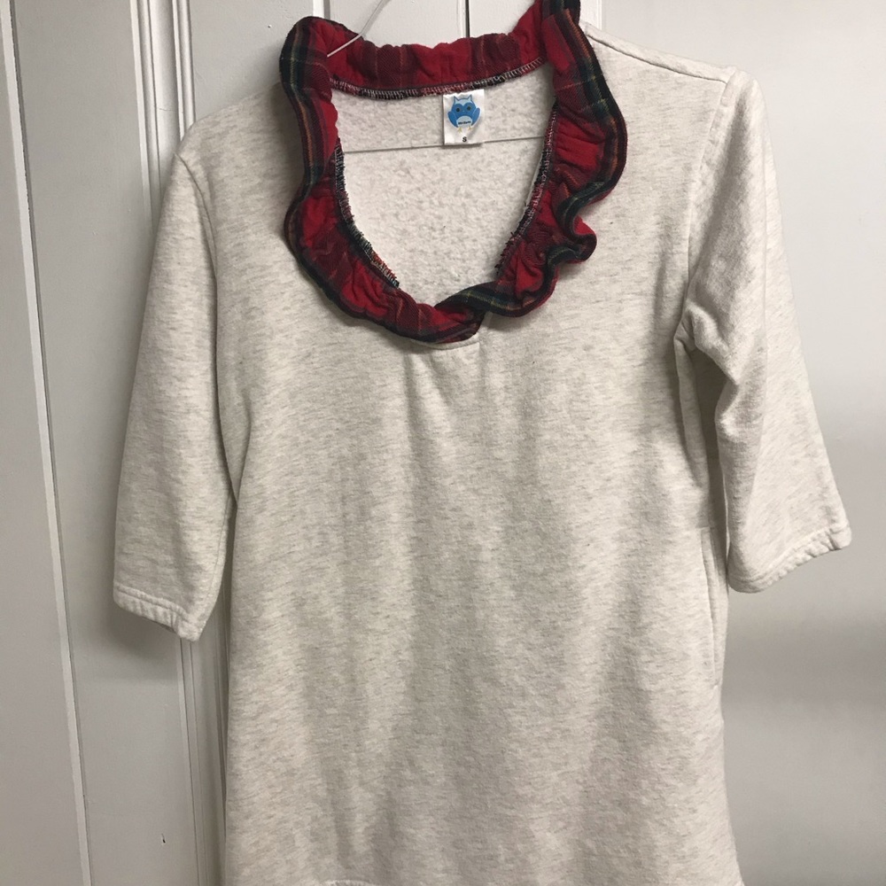 Long sweater. Great for Christmas.